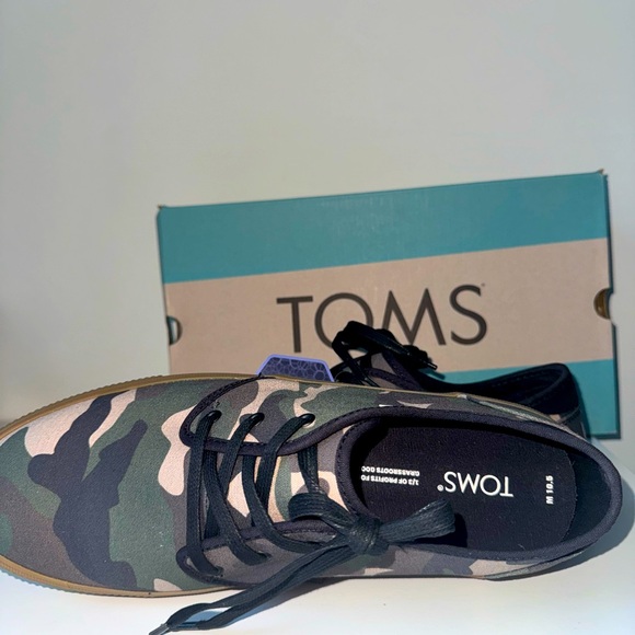 Men Shoes - Picture 4 of 7